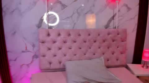 Abril online show from March 27, 2026, 11:32 am