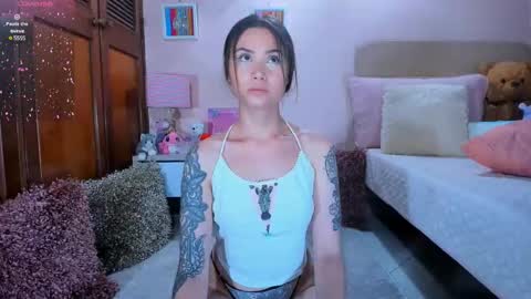 Abril online show from February 13, 2025, 1:29 am