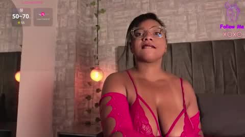 abrilsantana_ online show from December 4, 2025, 3:49 am