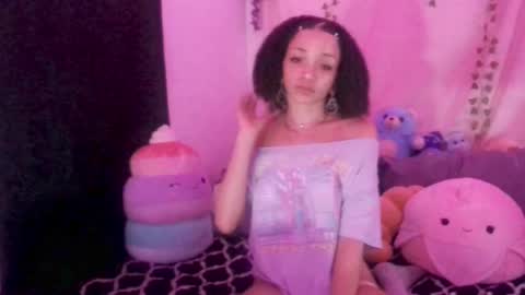 Peach online show from October 5, 2025, 3:16 am