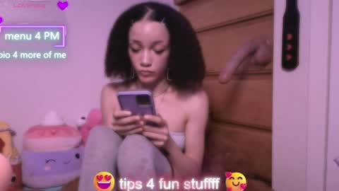 Peach online show from April 14, 2026, 3:12 am