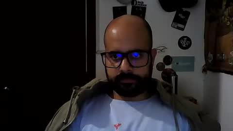 Snapshot of absinnto2016 chatting on May 19, 2026, 5:08 pm Luke 33 online show from May 19, 2026, 5:08 pm