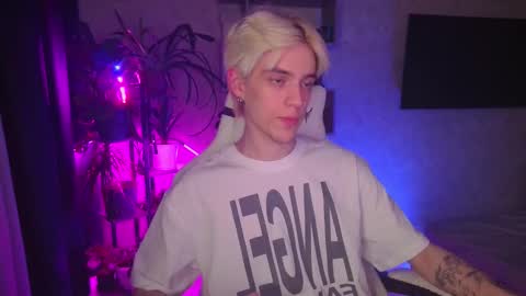 Nick online show from December 5, 2025, 1:52 pm