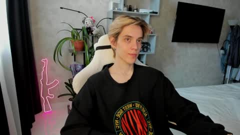 Nick online show from April 3, 2026, 9:40 am