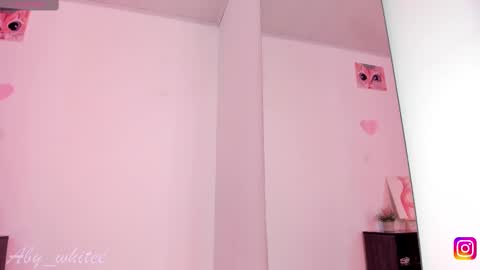   Aby   online show from September 17, 2025, 1:02 pm