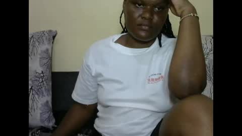MAUREEN online show from March 9, 2025, 3:49 pm