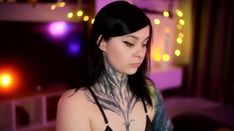 Snapshot of acid_pie chatting on February 17, 2025, 6:20 am acid_pie online show from February 17, 2025, 6:20 am