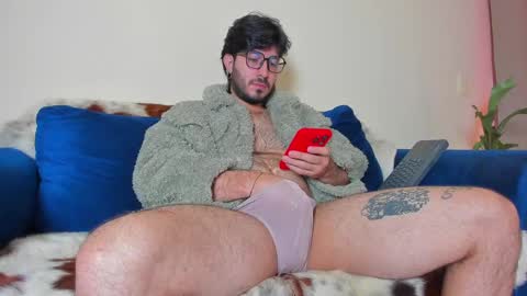 Snapshot of ackerman_eren_ chatting on January 23, 2025, 12:30 pm R. online show from January 23, 2025, 12:30 pm