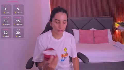 ada oconnor x   ..flaca..bella online show from February 4, 2025, 4:08 pm