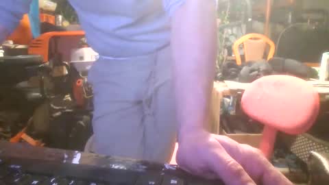 adam000985057 online show from December 5, 2025, 2:09 am