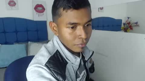 adam_morgan2 online show from November 7, 2025, 2:22 am