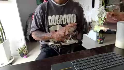 Adam Valencia online show from December 17, 2025, 6:14 pm