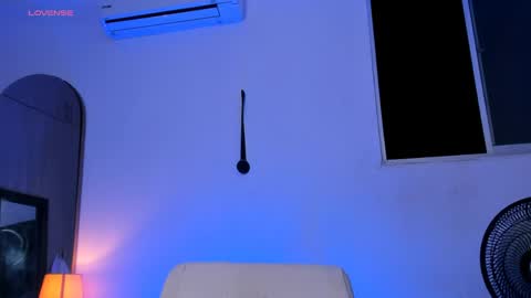 adambrocs1 online show from April 6, 2026, 4:46 am