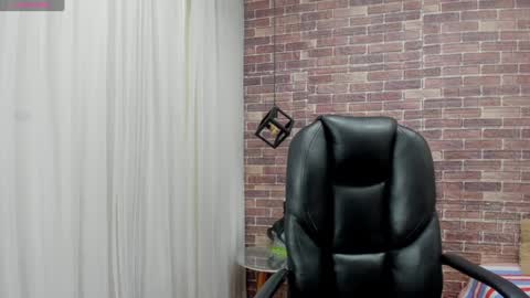 Snapshot of adamcoox chatting on December 27, 2024, 5:52 am Adam online show from December 27, 2024, 5:52 am