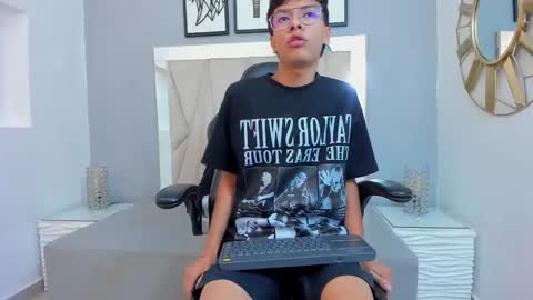 Adams Bobby online show from January 11, 2026, 11:26 am