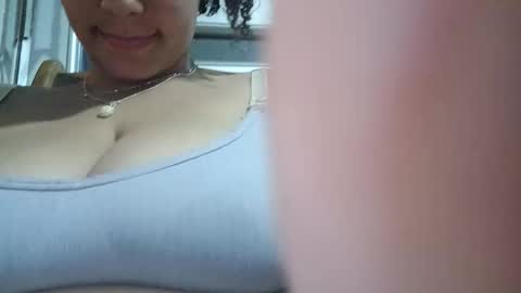 ADAMS Y NIKI online show from January 12, 2026, 2:50 am