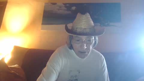 Snapshot of adan51 chatting on July 2, 2026, 5:02 am Adan online show from July 2, 2026, 5:02 am