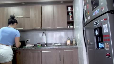 eva online show from March 9, 2025, 5:28 pm