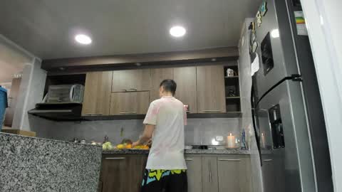 eva online show from April 1, 2026, 5:21 pm