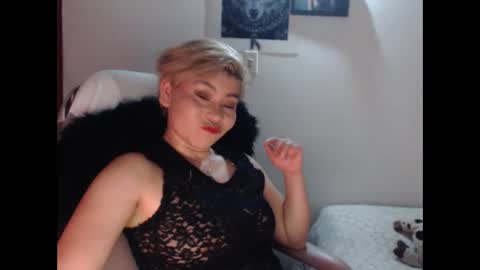 Snapshot of adan_romanoff chatting on November 16, 2025, 7:58 am adan_romanoff online show from November 16, 2025, 7:58 am