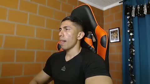 Adan Sin online show from February 17, 2025, 7:10 pm