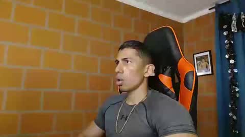 Adan Sin online show from February 22, 2025, 7:25 pm