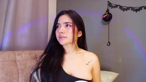  Adara Johnson  online show from October 3, 2025, 11:51 am