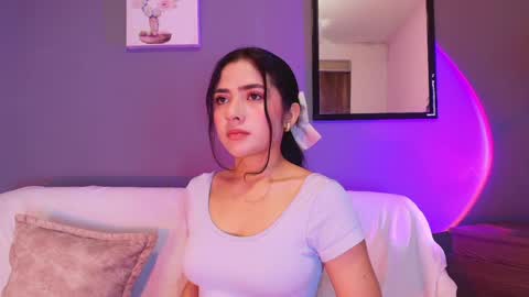 Snapshot of adara_johnson_ chatting on April 9, 2026, 11:37 am Adara Johnson online show from April 9, 2026, 11:37 am