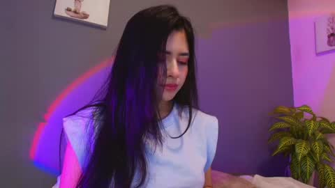  Adara Johnson  online show from May 31, 2026, 11:39 am