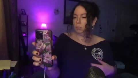 Snapshot of addiebby00 chatting on June 7, 2026, 4:27 am Addie 3 online show from June 7, 2026, 4:27 am