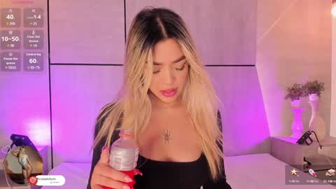 A D D I S O N  online show from January 12, 2025, 11:39 am