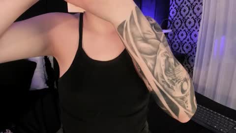 Ade  online show from December 13, 2025, 7:53 pm