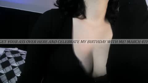 Snapshot of adeelinee chatting on February 27, 2026, 7:47 pm Ade online show from February 27, 2026, 7:47 pm