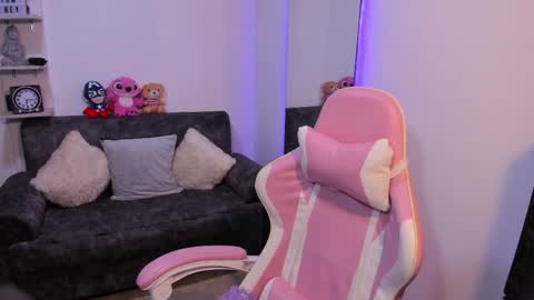 Snapshot of adela_parker chatting on December 1, 2025, 5:51 pm Adela Parker online show from December 1, 2025, 5:51 pm