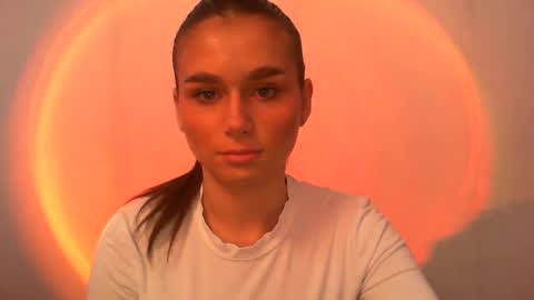 Adele Amore online show from February 18, 2025, 7:21 am
