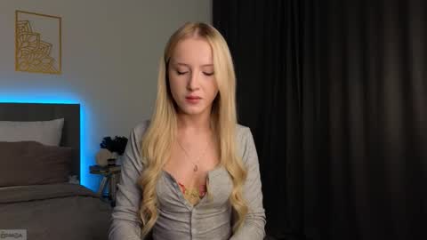 Adele online show from November 21, 2025, 10:08 pm