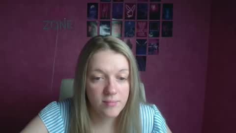 Adele online show from December 3, 2025, 7:12 pm