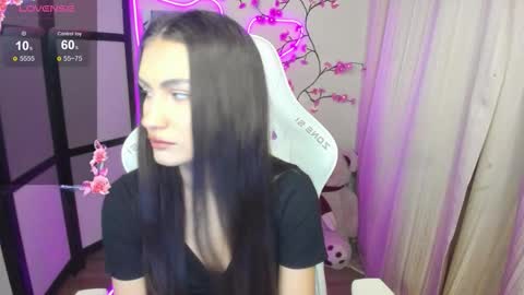 Adel online show from November 25, 2025, 1:38 am