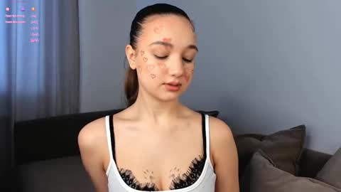 Snapshot of adelexx_zll chatting on February 14, 2026, 4:31 am adelexx_zll online show from February 14, 2026, 4:31 am