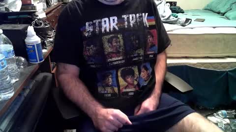 adelhi20 online show from November 16, 2025, 5:40 pm