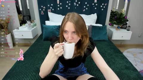 Snapshot of adelina_cowell chatting on January 5, 2025, 2:41 pm Adelina online show from January 5, 2025, 2:41 pm
