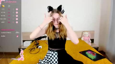 Snapshot of adelina_cowell chatting on September 24, 2025, 9:45 am Adelina online show from September 24, 2025, 9:45 am