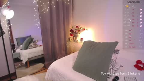 Snapshot of adelina_shine chatting on February 3, 2025, 2:25 am Im Adelina . See you.... online show from February 3, 2025, 2:25 am