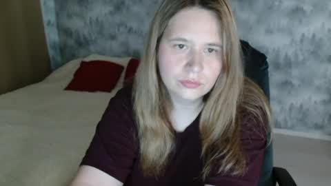 Snapshot of adelinalawson chatting on July 15, 2026, 9:25 am adelinalawson online show from July 15, 2026, 9:25 am