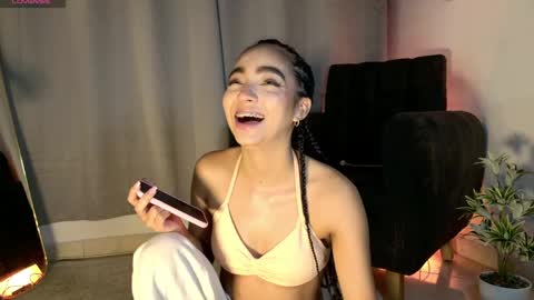 ADELINE online show from April 19, 2026, 1:16 am