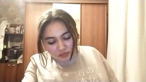 Snapshot of adelinehaefner chatting on December 13, 2025, 7:53 pm Anna online show from December 13, 2025, 7:53 pm