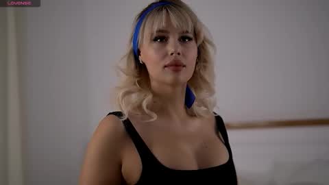 Snapshot of adelineking chatting on September 17, 2025, 1:40 am Ade online show from September 17, 2025, 1:40 am