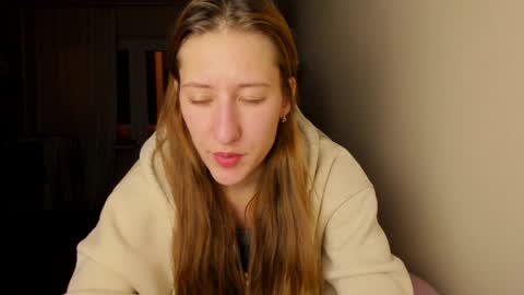 Adell online show from April 15, 2026, 9:48 pm