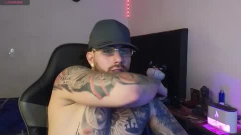 Snapshot of ades_lowe chatting on March 3, 2026, 5:02 am Ades online show from March 3, 2026, 5:02 am