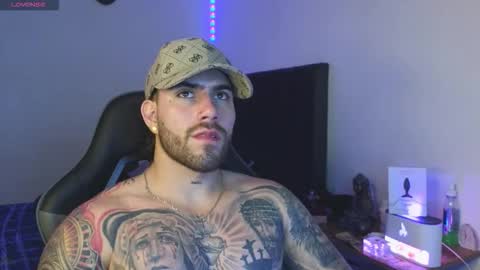 Snapshot of ades_lowe chatting on March 13, 2026, 4:52 am Ades online show from March 13, 2026, 4:52 am